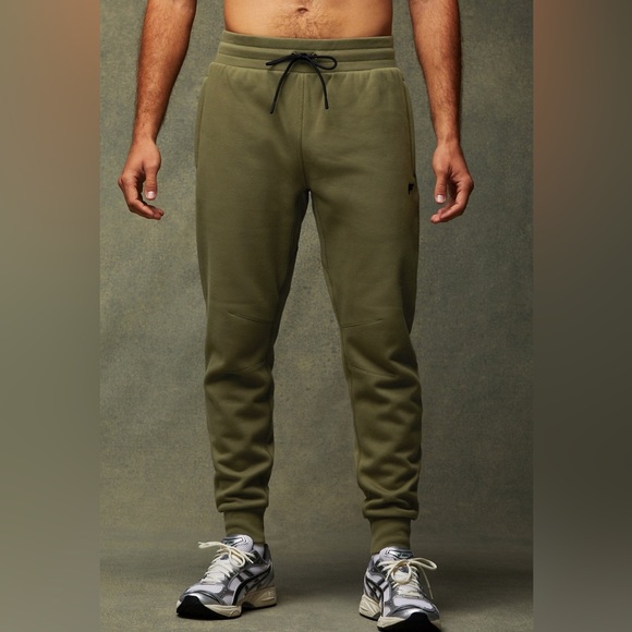 Fabletics Jogger - Picture 1 of 6
